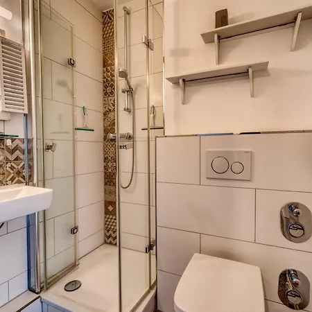 - Haus F, App 0f0303 Appartamento *